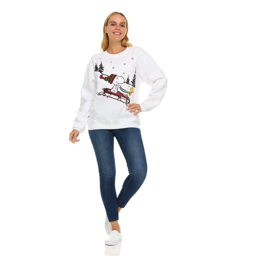 NWT Women's Snoopy Winter Sweatshirt